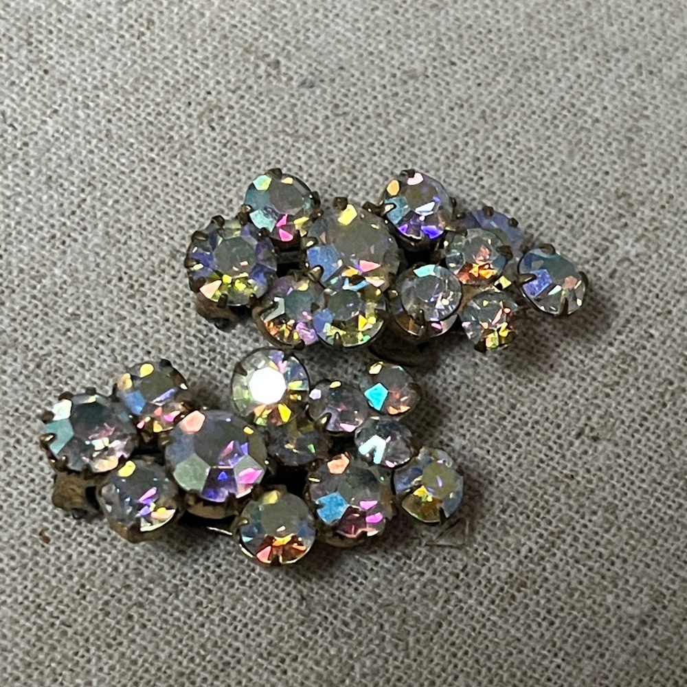 Vintage Aurora Borealis Rhinestone Earrings
